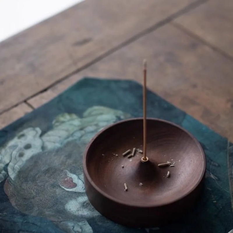 Agar Tissue Culture - Black Walnut Solid Wood Incense Burner